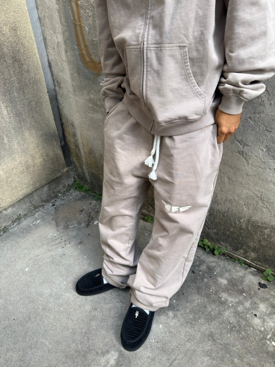 “SIGNATURE” PANTS